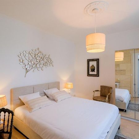 Les Suites D'Alienor-Suite Acanthe เปสซัค ภายนอก รูปภาพ