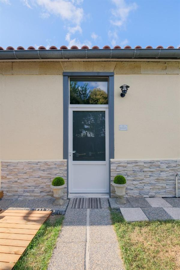 Les Suites D'Alienor-Suite Acanthe เปสซัค ภายนอก รูปภาพ