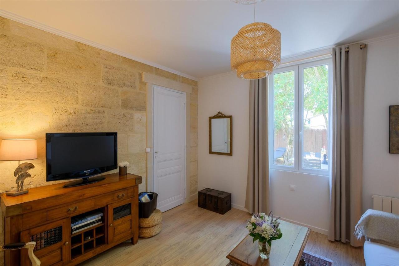 Les Suites D'Alienor-Suite Acanthe เปสซัค ภายนอก รูปภาพ
